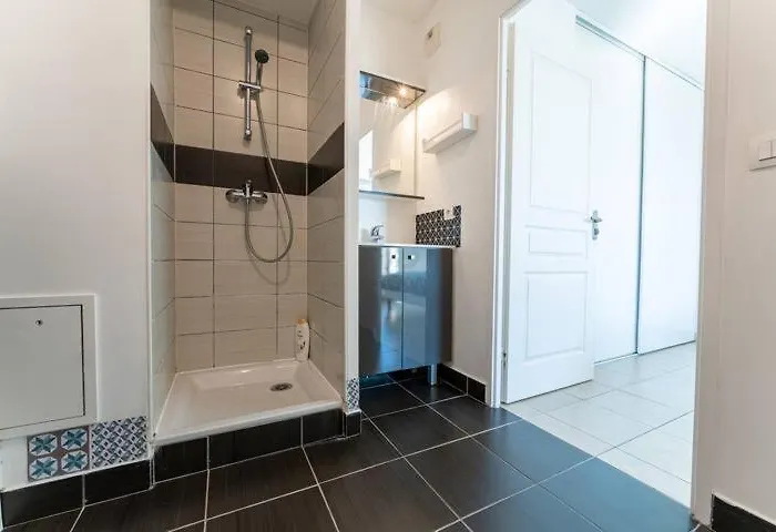 Daire Bordeaux 2 Pieces - 2 Terrasses *